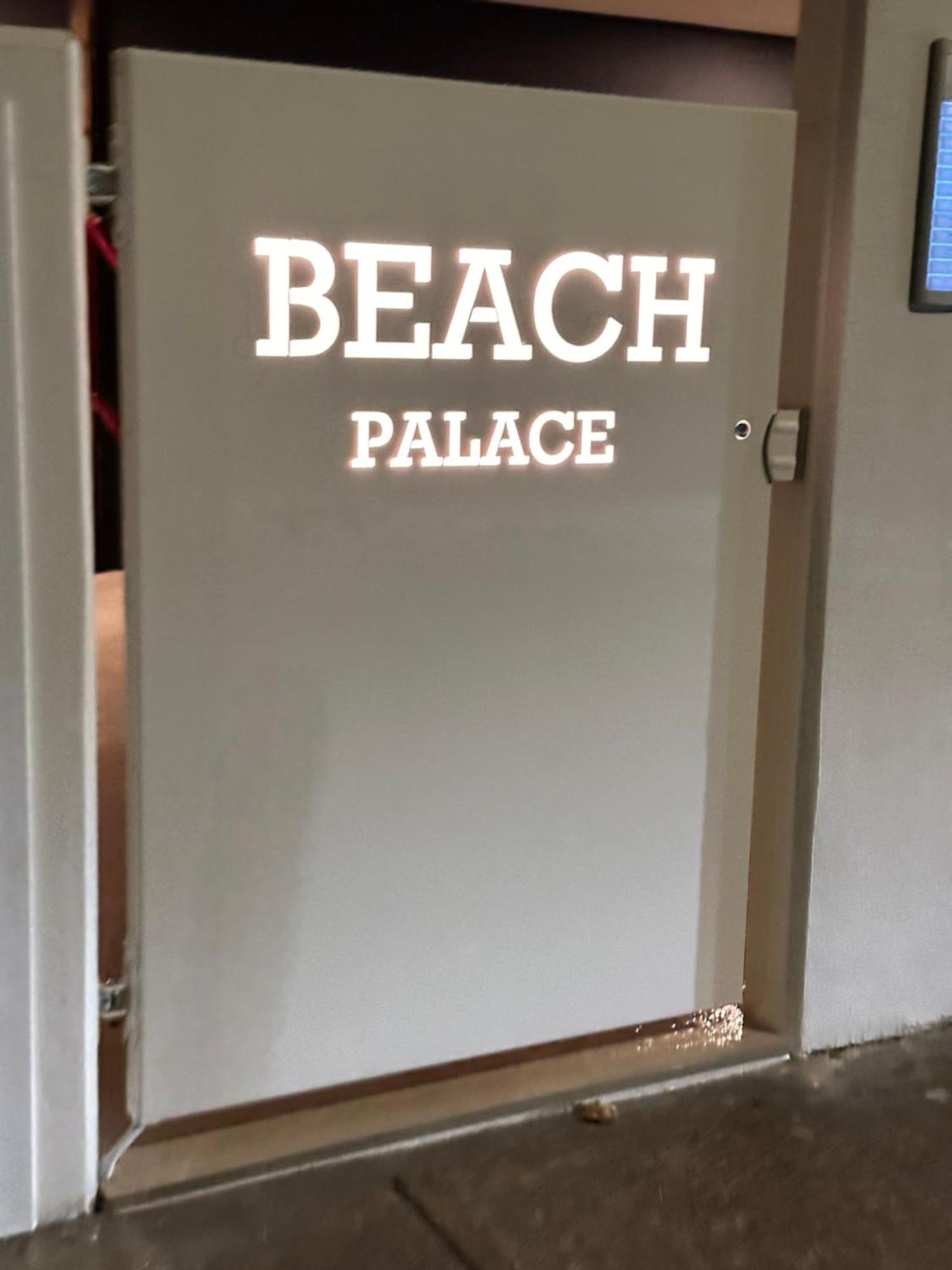 Beach Palace With Small Swimming Pool, Private Beach, Parking ليدو دي يسولو المظهر الخارجي الصورة